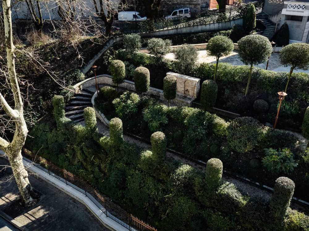 Forme su forme, giardino privato a Frosinone (2022) — fotografia 1 di 9